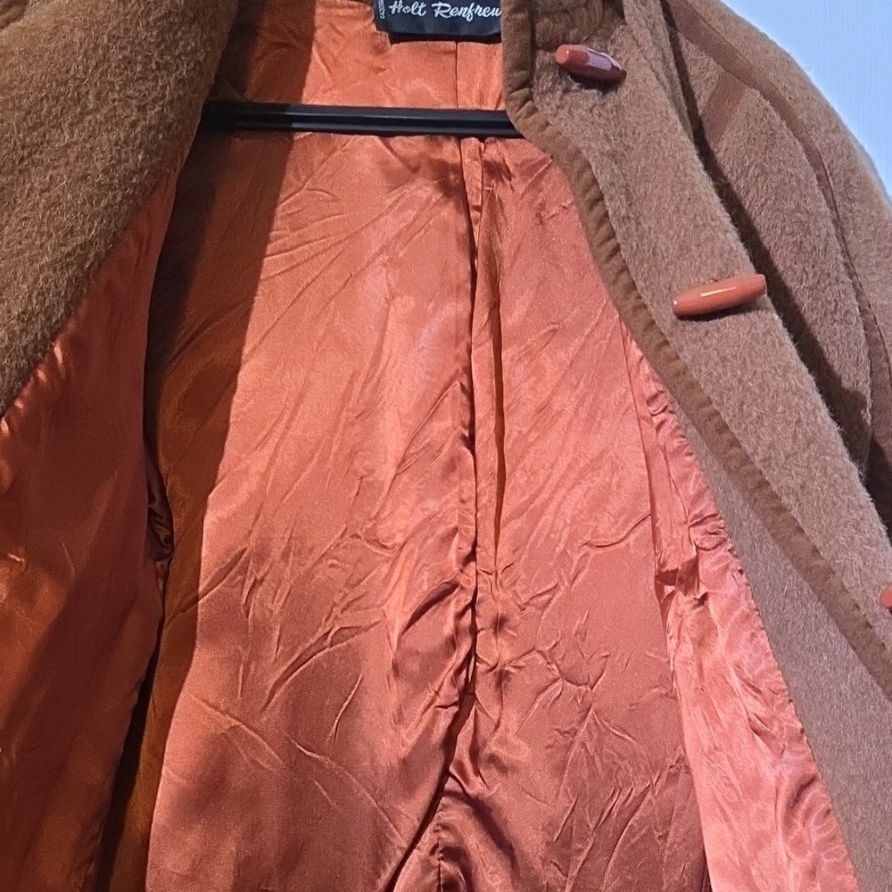 Elegant Tan Wool Trench Coat - Picture 5 of 8